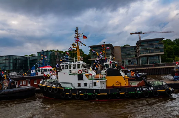 Barcos Que Utilizan Para Transporte Urbano Hamburgo Mayo 2014 —  Fotos de Stock