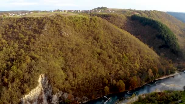 Kostelski Buk una cascata vicino alla città di Bihac — Video Stock