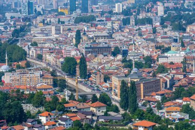 Saraybosna 'nın başkenti Bosna-Hersek' e Arial bakış