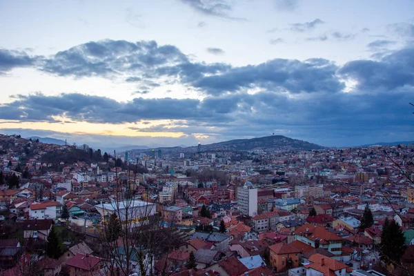 Blick Auf Die Wunderschöne Stadt Sarajevo Hauptstadt Von Bosnien Und — Stockfoto