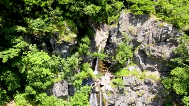 Drone footage of waterfall near city of Gornji Vakuf in Bosnia and Herzegovina — Stock Video