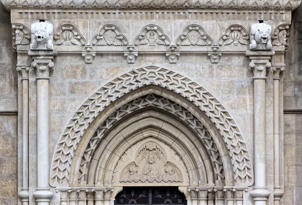 Ornamento da porta da igreja — Fotografia de Stock