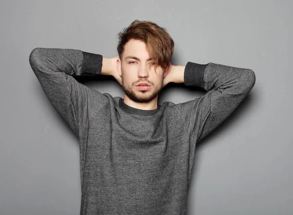 Elegant young handsome man. Studio fashion portrait. — Stock Photo, Image