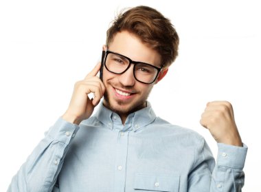 Duygusal adam beyaz arka plan üzerinde şanslı kazanan conce izole