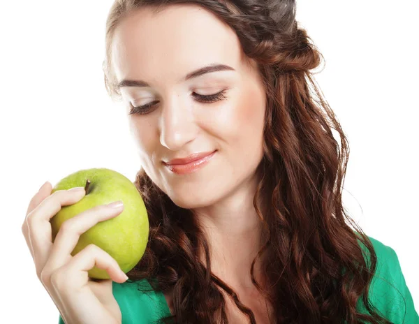 Jeune femme souriante heureuse avec pomme verte — Photo