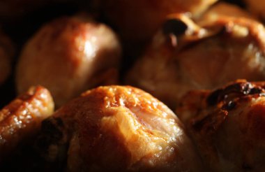 kızarmış tavuk drumsticks pişirme Pan