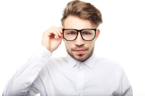 Geschäftsmann trägt Brille isoliert auf weißem Grund — Stockfoto