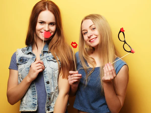 Two stylish sexy hipster girls best friends ready for party — Stock Photo, Image