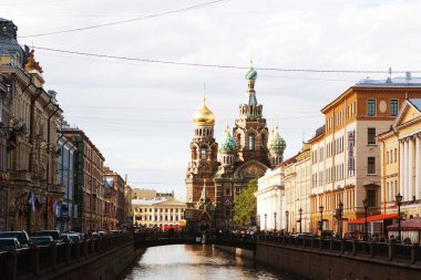 Kurtarıcı Kilisesi Kan Döküyor