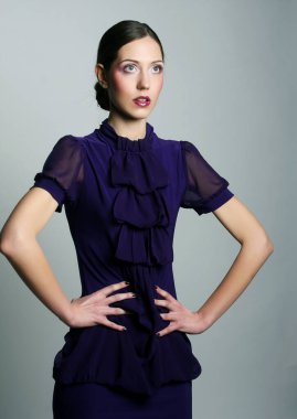 Moda modeli. Stüdyoda poz.