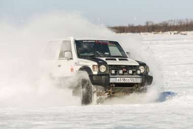 Off-Road araç içerisinde yıllık yarışmalar sırasında