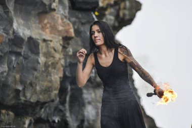 yangın yangın nefes büyük tüy alev göster