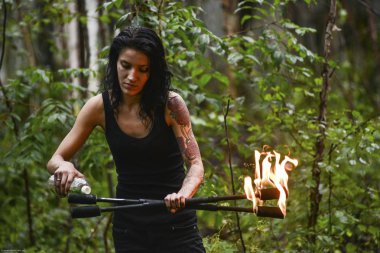 yangın yangın nefes büyük tüy alev göster