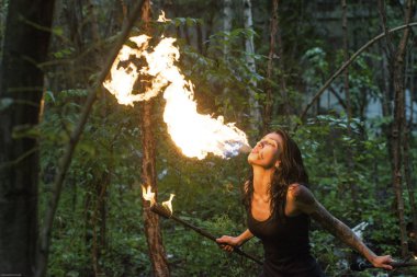 yangın yangın nefes büyük tüy alev göster