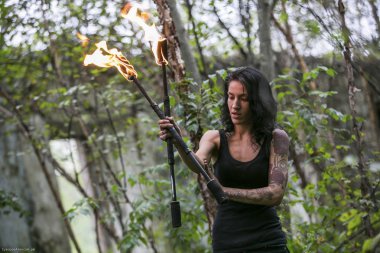 yangın yangın nefes büyük tüy alev göster