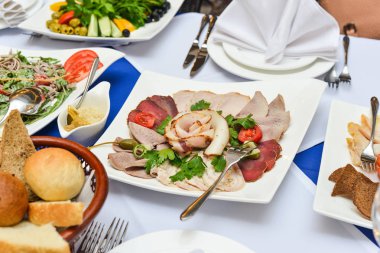 Masa, kanepe, sandviç açık büfe, aperatifler, tatil, dilimlenmiş, gözlük, kutlama, yeni yıl