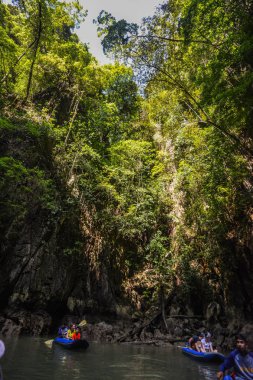Bağlantı noktası tekne yat ve Phuket sürat teknesi
