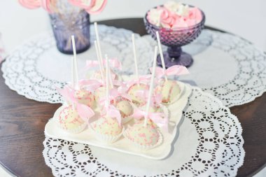 Düğün pastası uzuvlar bir düğün partide Konuklar için