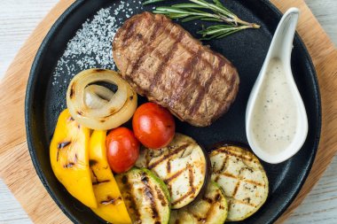 Sebzeli et madalyonlar