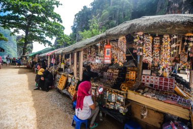 Tayland James Bond taş ada, Phang Nga