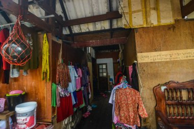 Koh Panyee yerleşkesi Tayland 'da Phang Nga Körfezi' nde inşa edildi.