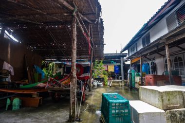 Koh Panyee yerleşkesi Tayland 'da Phang Nga Körfezi' nde inşa edildi.