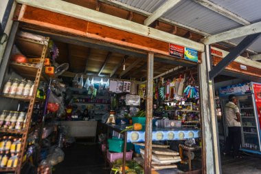 Koh Panyee yerleşkesi Tayland 'da Phang Nga Körfezi' nde inşa edildi.