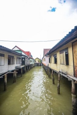 Koh Panyee yerleşkesi Tayland 'da Phang Nga Körfezi' nde inşa edildi.