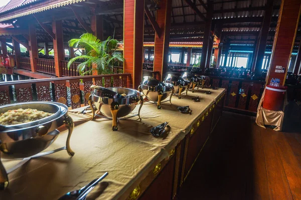 Koh Panyee yerleşkesi Tayland 'da Phang Nga Körfezi' nde inşa edildi.