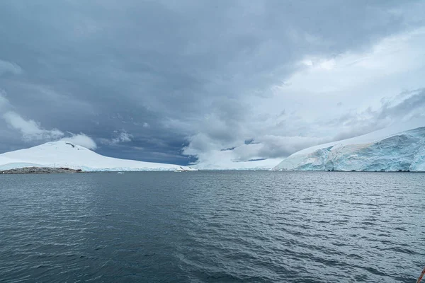 Mar Antártida costa iceberg en Antártida polo sur — Foto de Stock