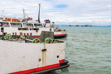 Tayland, Koh Samui 20-2019: deniz feribotları. Koh Samui 'ye geçmek. Feribot