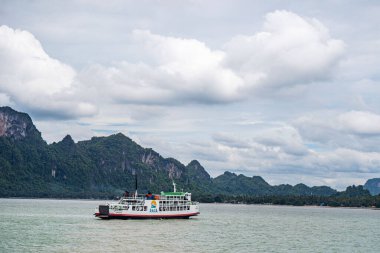 Tayland, Koh Samui 20-2019: deniz feribotları. Koh Samui 'ye geçmek. Feribot