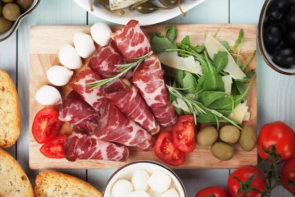 意大利 capicola，猪肉腌制的肉类 — 图库照片
