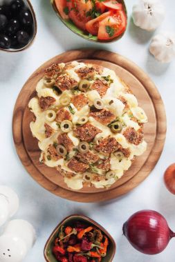 Ekmek peynir ile doldurulmuş