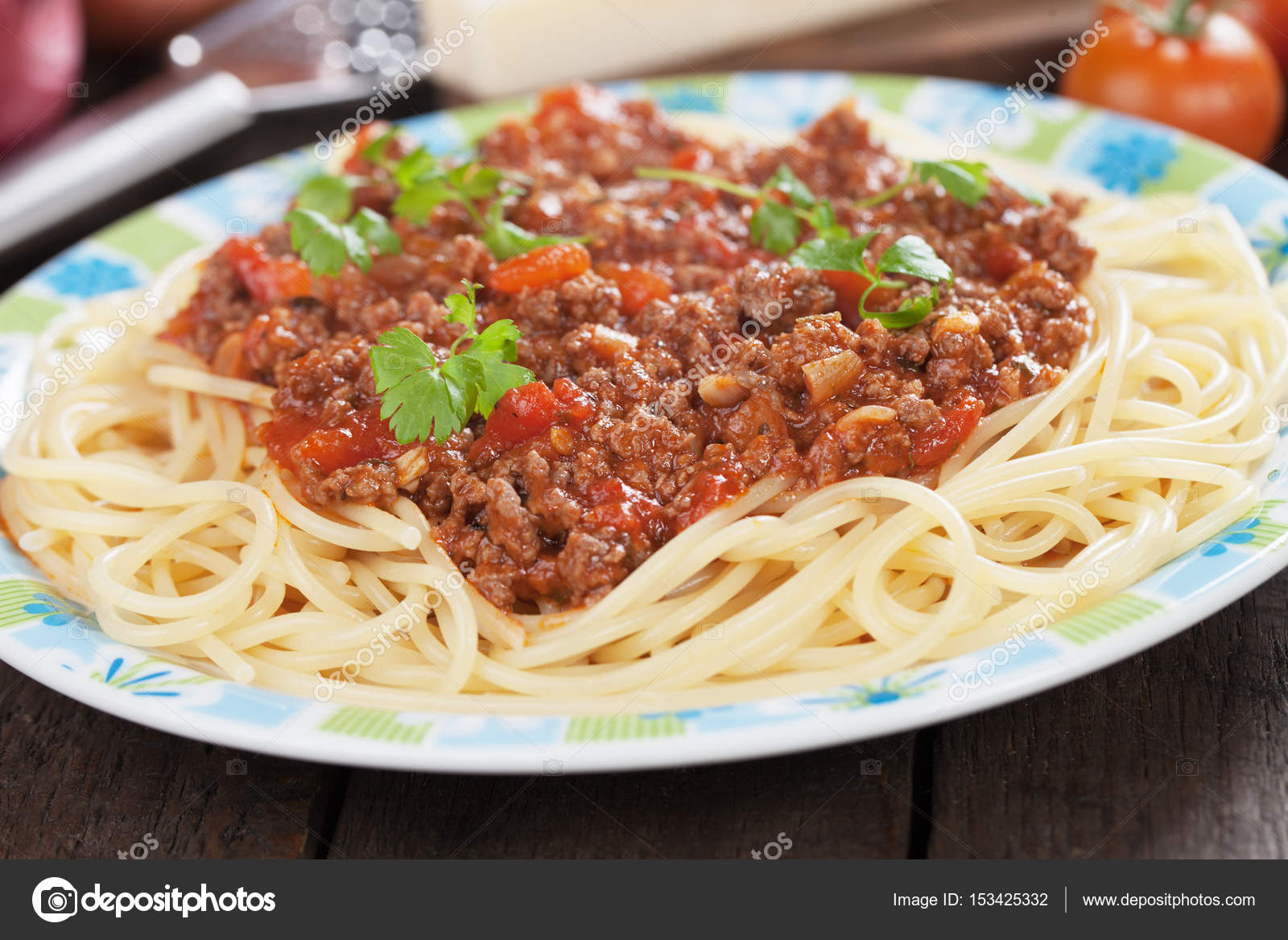 Sığır bolonez soslu spagetti tarifi Sığır bolonez soslu spagetti tarifi