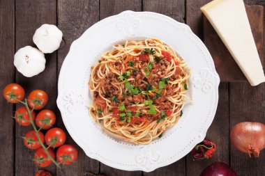 İtalyan makarnası bolonez