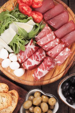 Charcuterie kurulu ile tedavi et