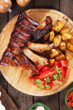 Sırlı Domuz kaburga tatlım