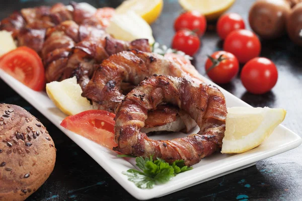 Bacon onion rings — Stock Photo, Image