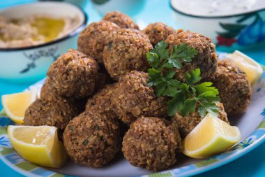 Falafel, kızarmış nohut topları