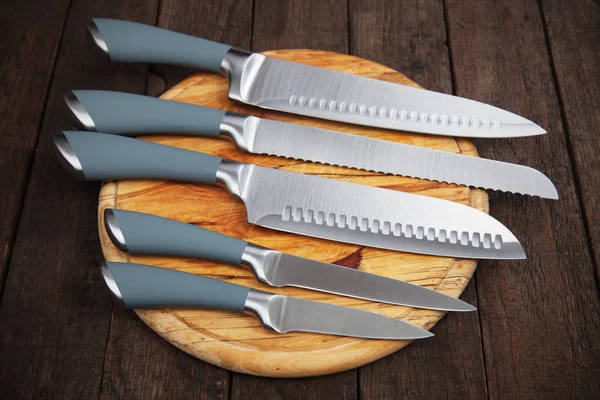 Set of five kitchen knives — Stock Photo, Image