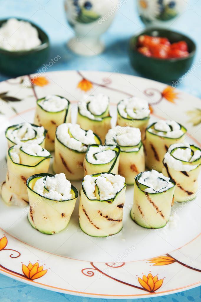 Grilled zucchini rolls