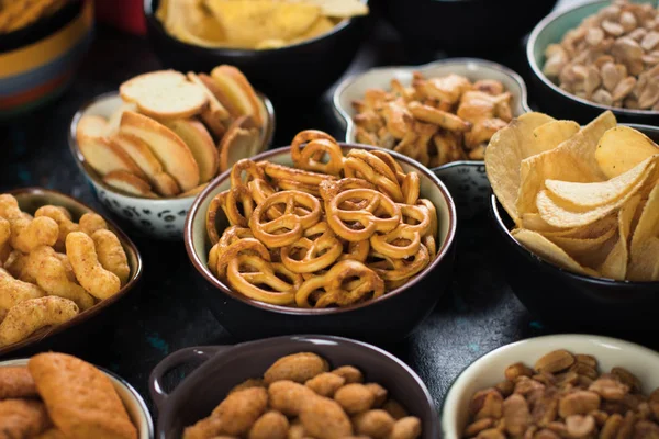 Salty Snack Including Peanuts Potato Chips Pretzels Served Party Food — Stock Photo, Image