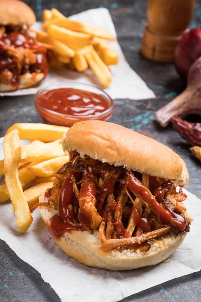 Pulled pork burgare smörgås — Stockfoto