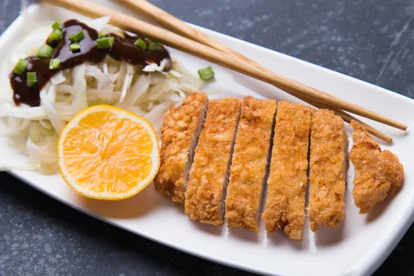 Japán tonkatsu sertéshús — Stock Fotó