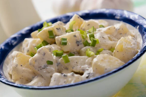 Potato salad with mayonnaise dressing — Stock Photo, Image