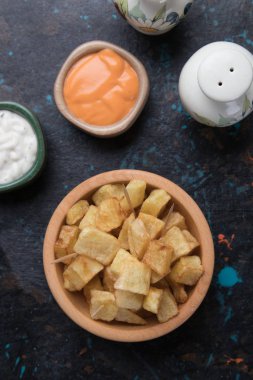 Patates ve patates kızartması.