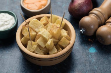 Patates ve patates kızartması.