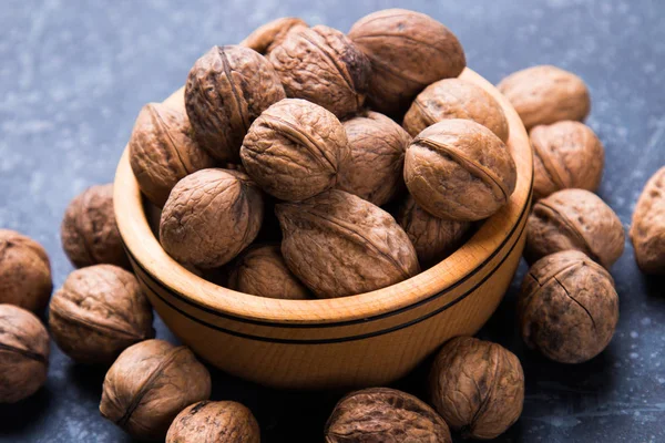 Whole walnut shells — Stock Photo, Image