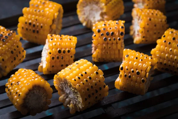 Grilled sweet corn slices — Stock Photo, Image